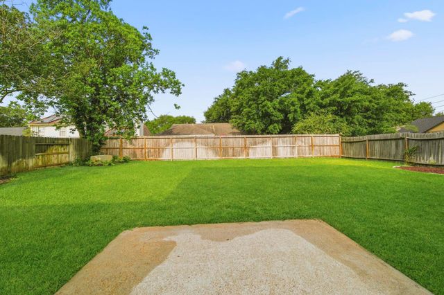 9623 Yearling Court, Houston, TX 77065