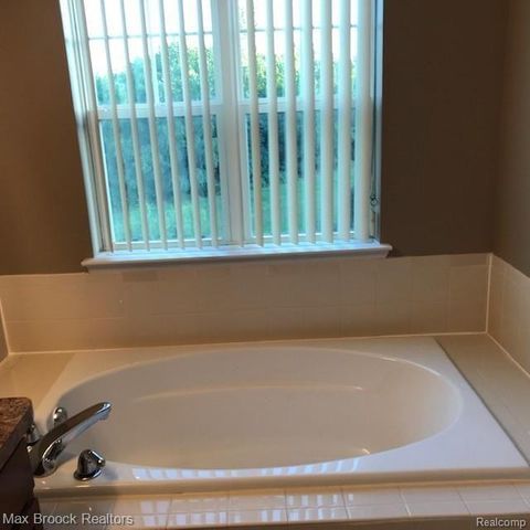 12110 Egret Lane, Walled Lake, MI 48390