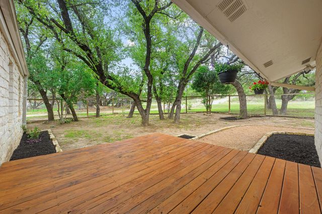 2110 Spring Valley DR, Dripping Springs, TX 78620