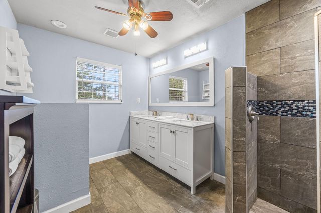 2110 Spring Valley DR, Dripping Springs, TX 78620