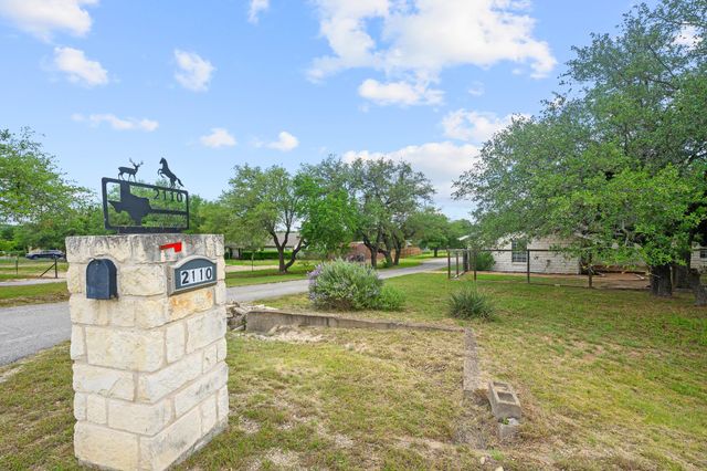 2110 Spring Valley DR, Dripping Springs, TX 78620