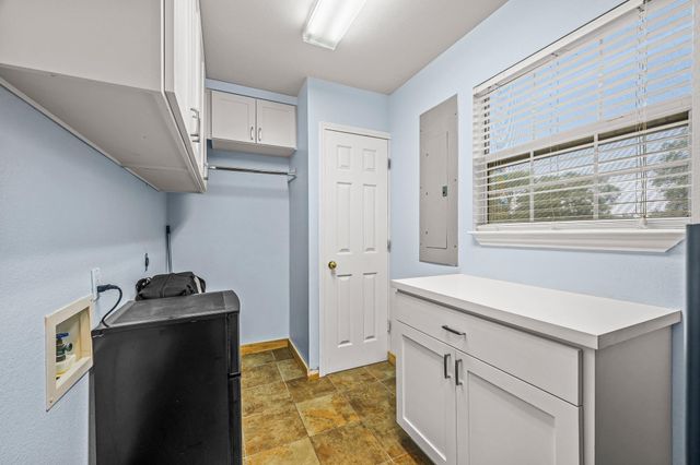 2110 Spring Valley DR, Dripping Springs, TX 78620