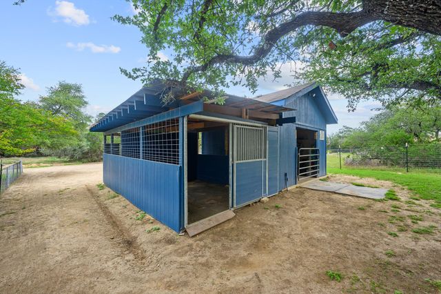 2110 Spring Valley DR, Dripping Springs, TX 78620