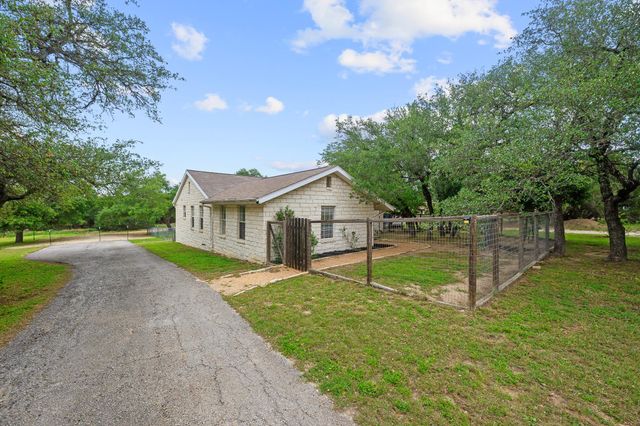 2110 Spring Valley DR, Dripping Springs, TX 78620
