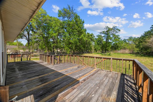 108 County Road 4012, Dayton, TX 77535