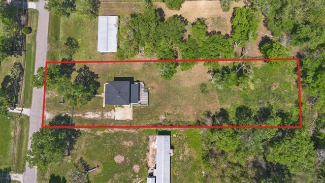 108 County Road 4012, Dayton, TX 77535