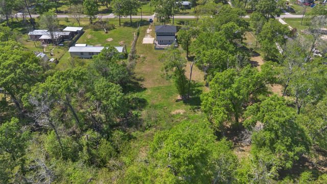 108 County Road 4012, Dayton, TX 77535