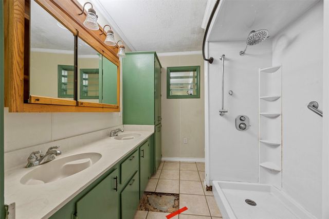 108 County Road 4012, Dayton, TX 77535