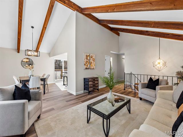 435 Holly Terrace Court, Ballwin, MO 63011