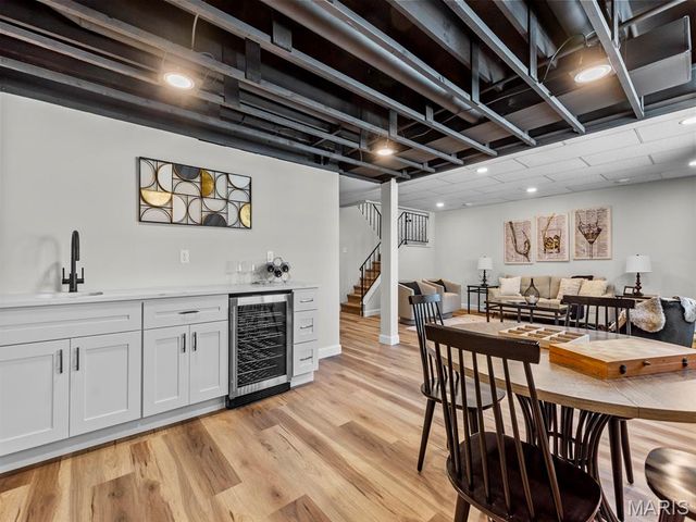 435 Holly Terrace Court, Ballwin, MO 63011