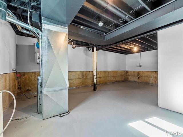 435 Holly Terrace Court, Ballwin, MO 63011