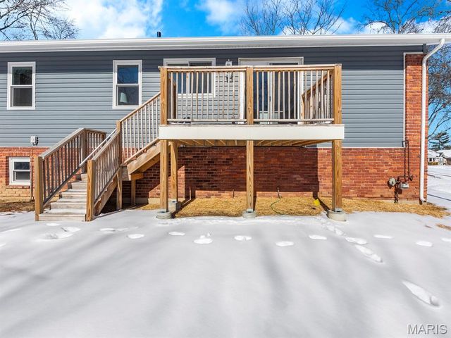 435 Holly Terrace Court, Ballwin, MO 63011