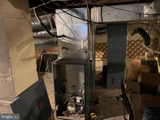 36 RAILROAD ST, Lewistown, PA 17044