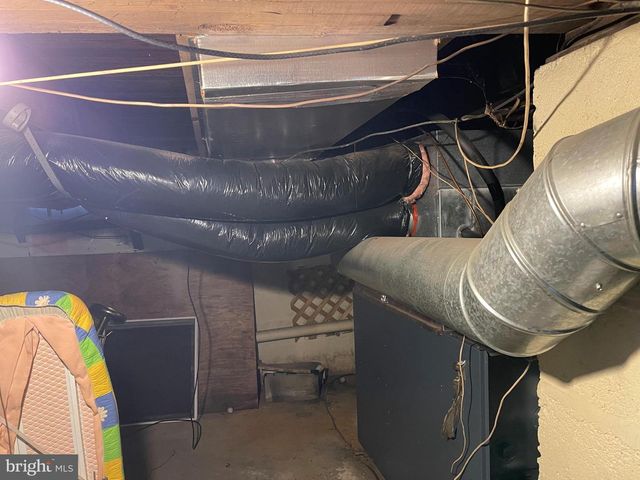 36 RAILROAD ST, Lewistown, PA 17044