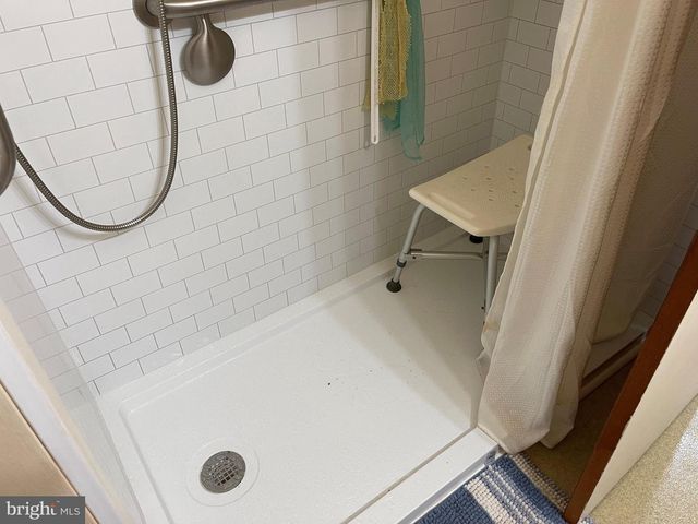 36 RAILROAD ST, Lewistown, PA 17044