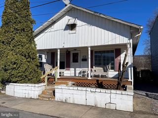 36 RAILROAD ST, Lewistown, PA 17044