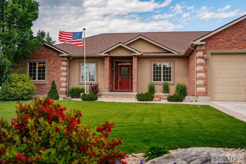 220 Stillwater Drive, Idaho Falls, ID 83404