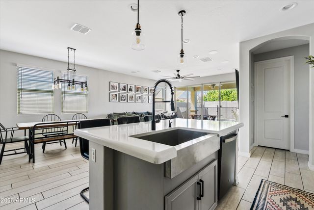 2876 W Lyman Drive, San Tan Valley, AZ 85144