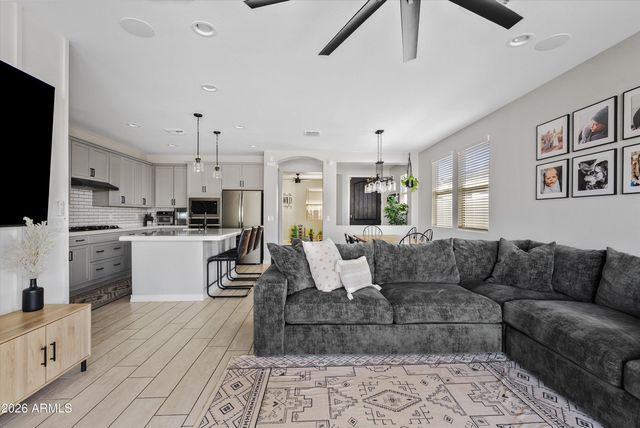 2876 W Lyman Drive, San Tan Valley, AZ 85144