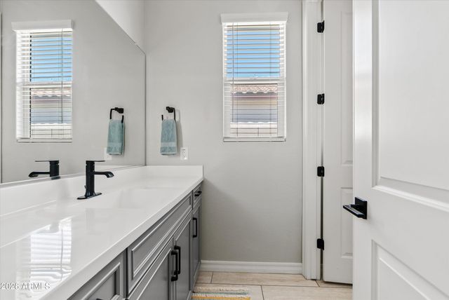 2876 W Lyman Drive, San Tan Valley, AZ 85144