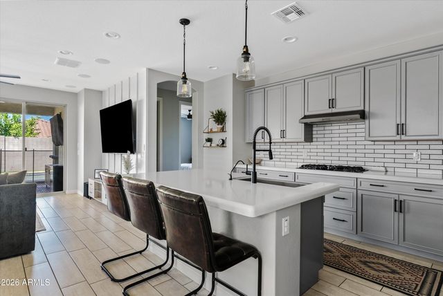 2876 W Lyman Drive, San Tan Valley, AZ 85144