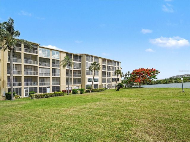 3801 LAKE BAYSHORE DRIVE H413, Bradenton, FL 34205