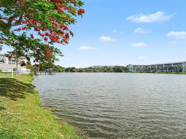 3801 LAKE BAYSHORE DRIVE H413, Bradenton, FL 34205
