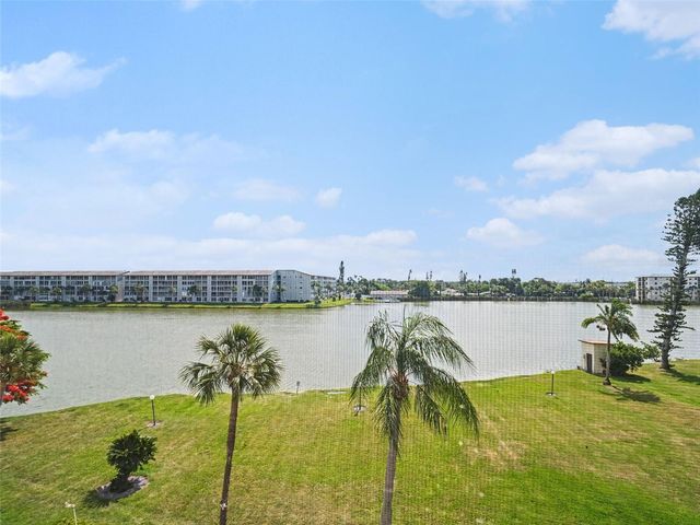 3801 LAKE BAYSHORE DRIVE H413, Bradenton, FL 34205