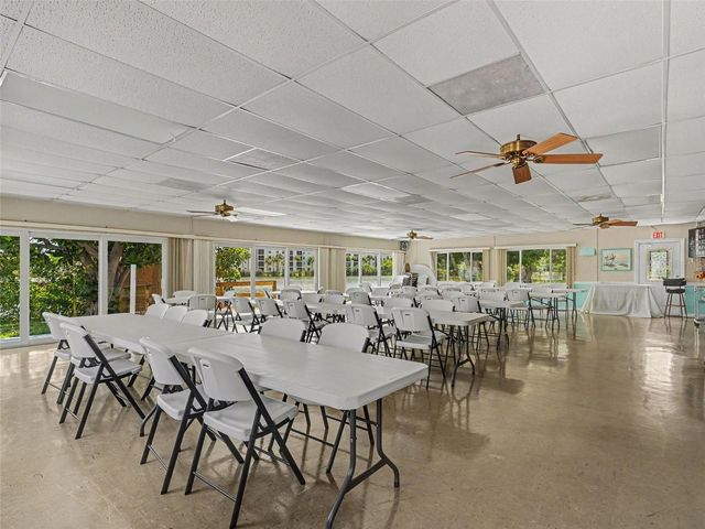 3801 LAKE BAYSHORE DRIVE H413, Bradenton, FL 34205