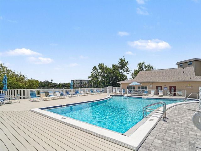 3801 LAKE BAYSHORE DRIVE H413, Bradenton, FL 34205