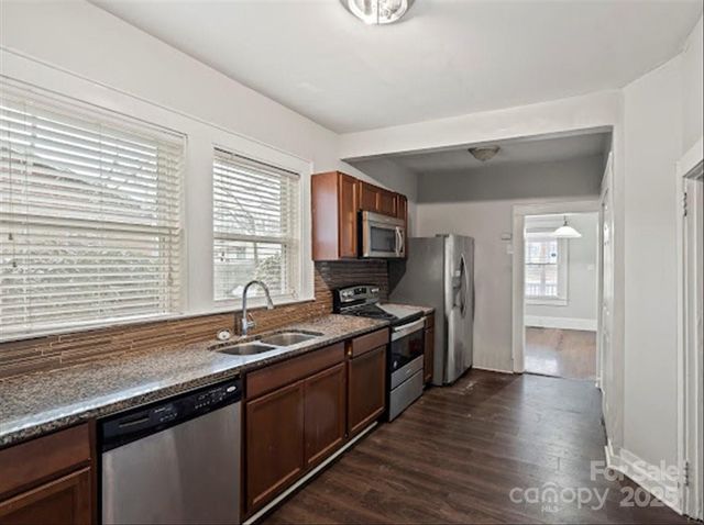 322 Salisbury Road, Statesville, NC 28677