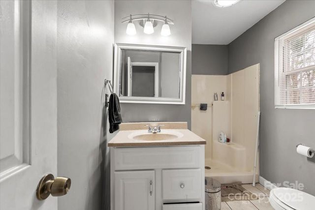 322 Salisbury Road, Statesville, NC 28677