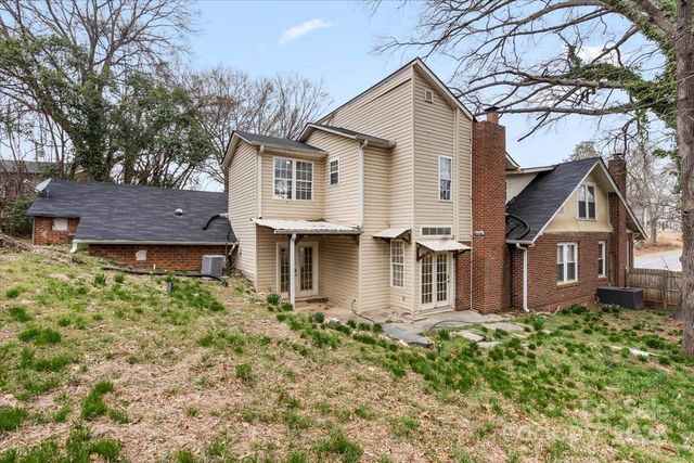 322 Salisbury Road, Statesville, NC 28677