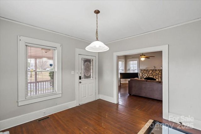 322 Salisbury Road, Statesville, NC 28677