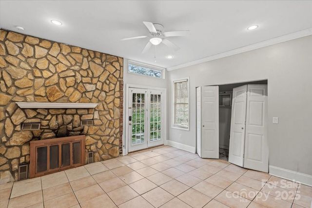 322 Salisbury Road, Statesville, NC 28677