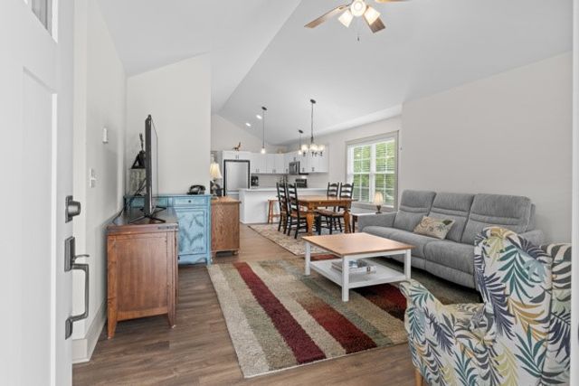 611 S Walnut Street, Seneca, SC 29678