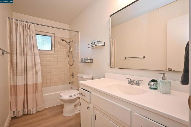 1156 Carey Dr, Concord, CA 94520