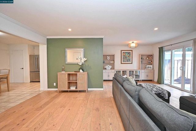 1156 Carey Dr, Concord, CA 94520