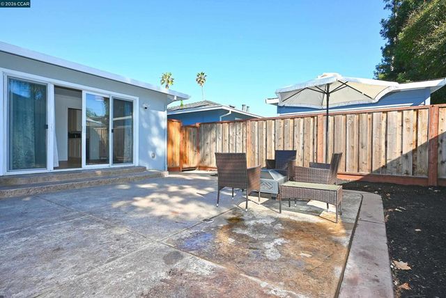 1156 Carey Dr, Concord, CA 94520