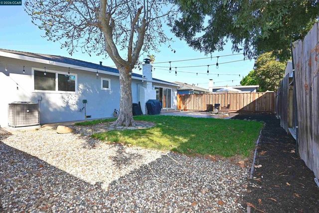 1156 Carey Dr, Concord, CA 94520