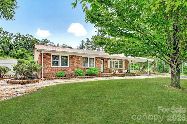 2355 Tatertown Loop, Nebo, NC 28761