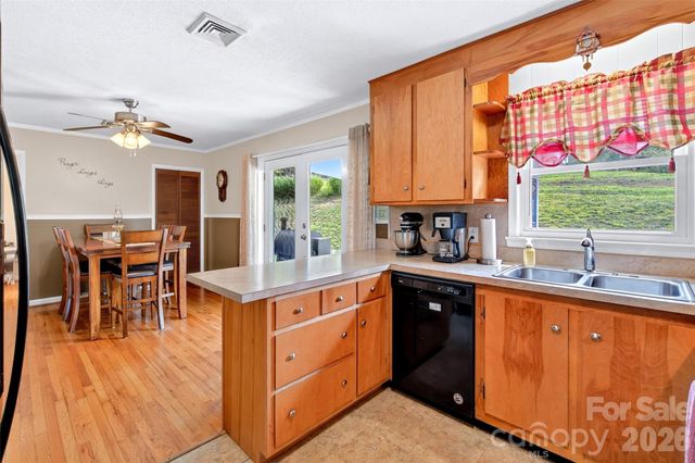 2355 Tatertown Loop, Nebo, NC 28761