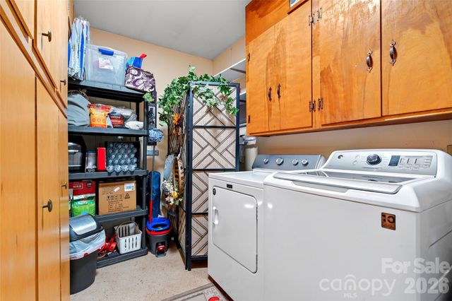 2355 Tatertown Loop, Nebo, NC 28761