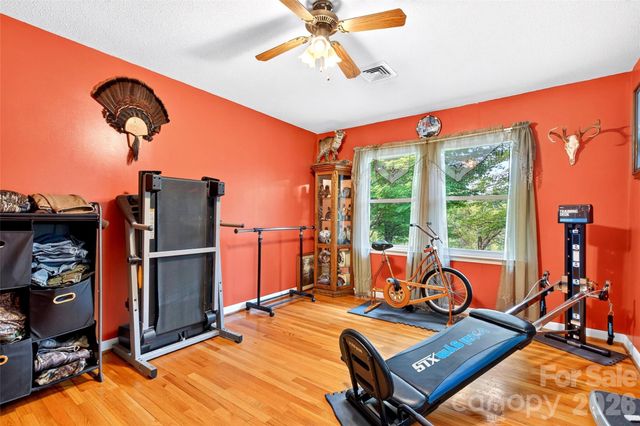 2355 Tatertown Loop, Nebo, NC 28761