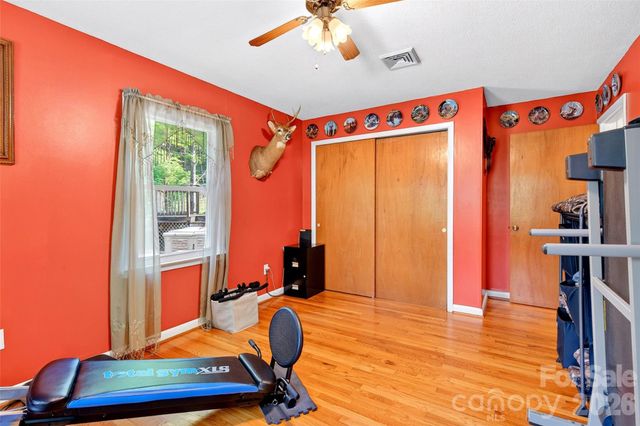 2355 Tatertown Loop, Nebo, NC 28761