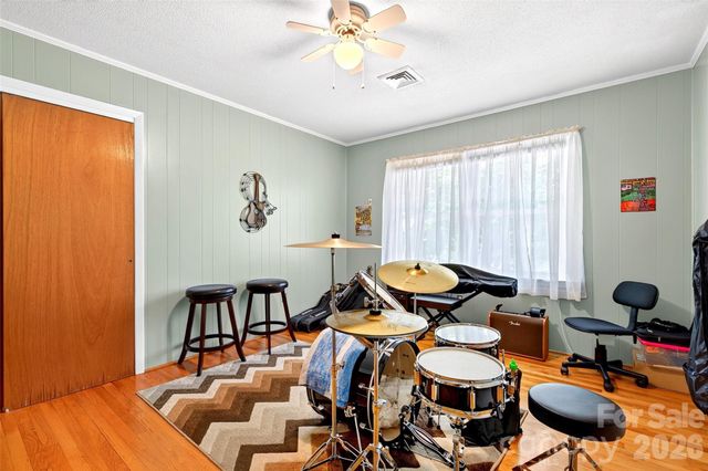2355 Tatertown Loop, Nebo, NC 28761