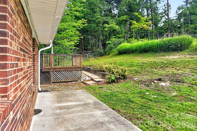 2355 Tatertown Loop, Nebo, NC 28761