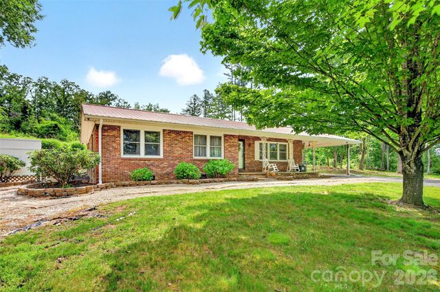 2355 Tatertown Loop, Nebo, NC 28761