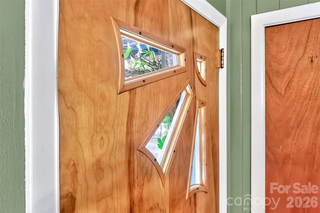 2355 Tatertown Loop, Nebo, NC 28761