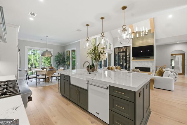 1081 Hixons Bluff, Greensboro, GA 30642